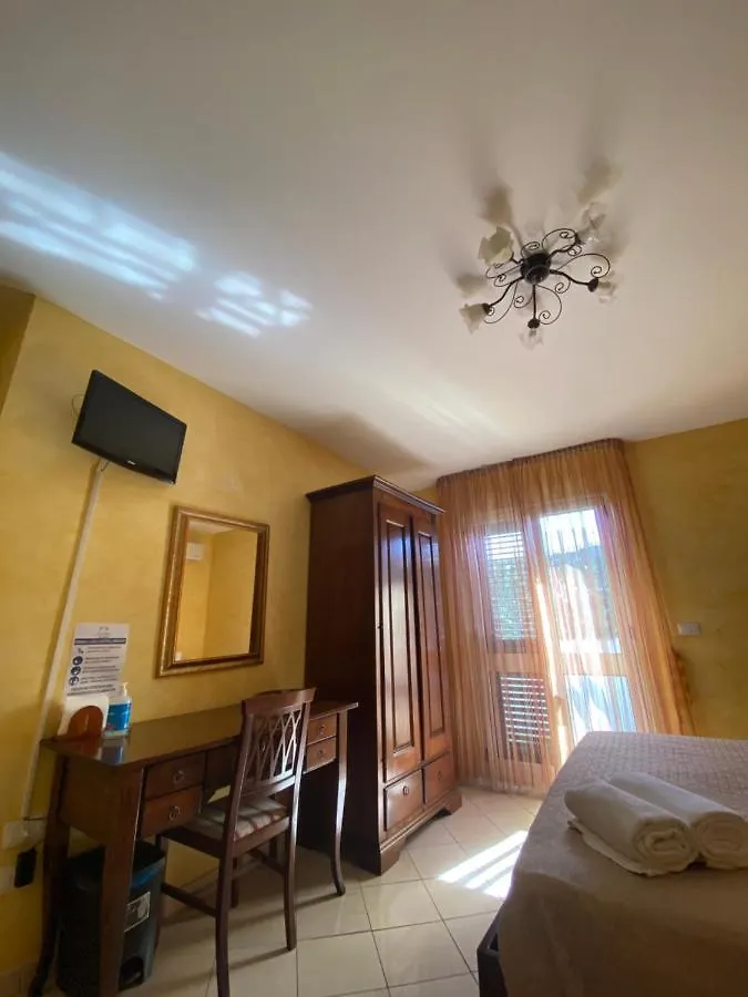 L'Attico Piazza Sant'Oronzo Bed & Breakfast Lecce Italy