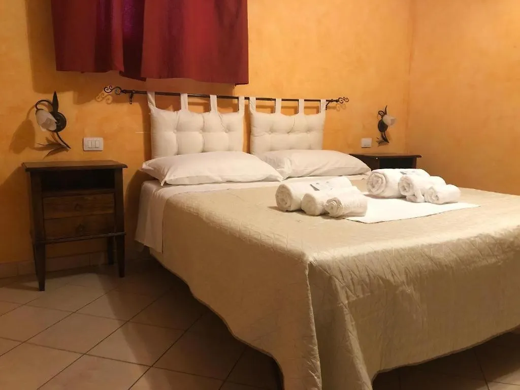 L'Attico Piazza Sant'Oronzo Bed & Breakfast Lecce 0*,  Italy