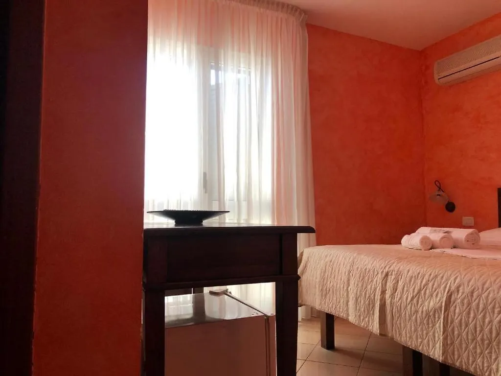 L'Attico Piazza Sant'Oronzo Bed & Breakfast Lecce